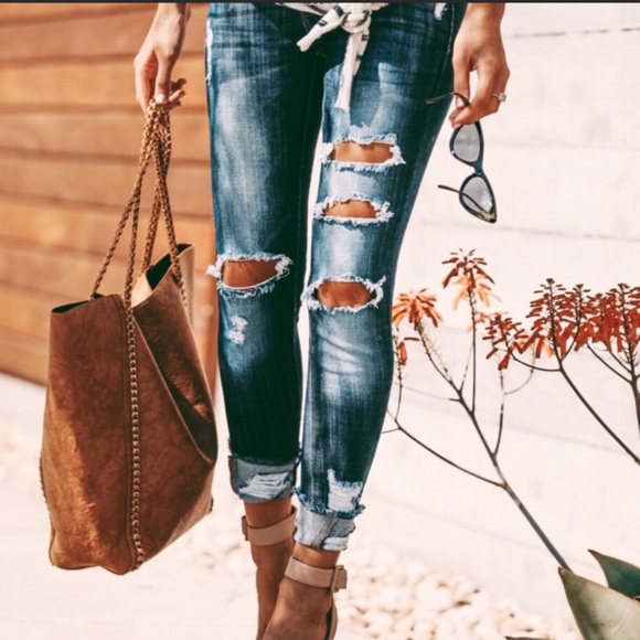 NEW! Distressed Medium Wash Denim, Frayed Ankle - Picture 3 of 8